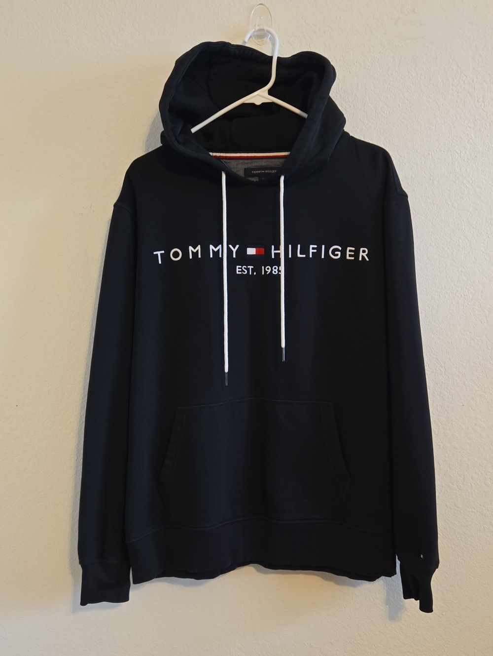 Tommy Hilfiger Navy Pullover Hoodie with White Drawstrings - Large